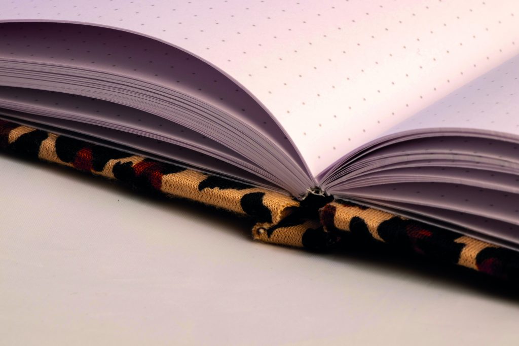 Libreta de puntos para Bruk, nuestra empresa de encuadernación artesanal
